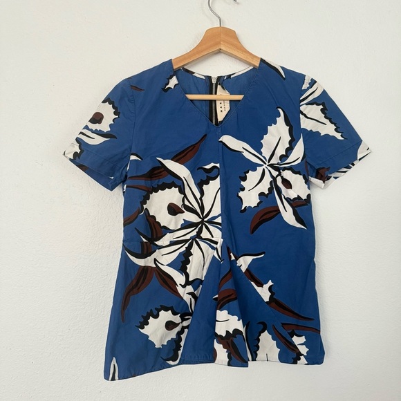 Marni Blue Floral Short Sleeve Top - Picture 1 of 9
